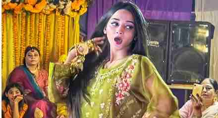 Mera Dil Ye Pukare Aaja Remix Viral Girl Full Name, Instagram Id, Movie, Actress